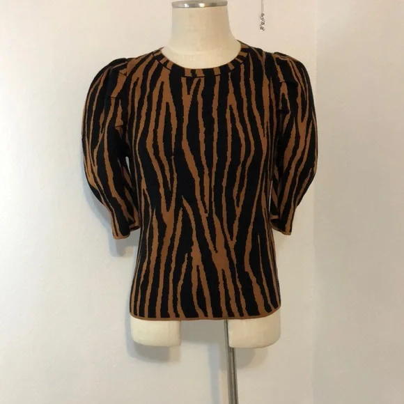 LucyParis animal print sweater size large. - Picture 1 of 9